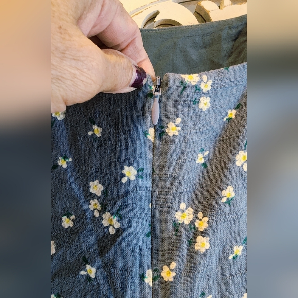 MAJORELLE ANNA BLUE DOSTY FAUX WRAP MINI DRESS FLORAL WOMENS. SIZE SMALL - Picture 12 of 14